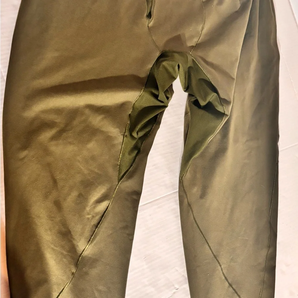 Climbing, Biking and Hiking outdoor tapered pants XXL Mountain Hardware AP - Picture 3 of 7